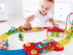 Trenuleţ lemn bebe - Traseul curcubeului - Circuit cu efecte sonore şi activităţi cognitive - Hape 2