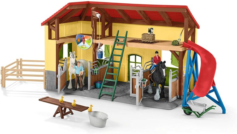 Grajd pentru cai - inclusiv figurine si accesorii - Farm World - Horse Club - figurine originale Schleich