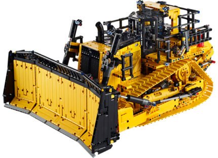 Buldozer Cat® D11T - LEGO Technic 42131 - prin Didactopia by Evertoys
