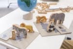 Cutia continentelor - Geografie si fauna - Inclusiv figurine si glob - Compatibil Montessori