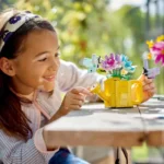 Set LEGO CREATOR 3IN1 FLORI IN STROPITOARE 31149 - prin Didactopia