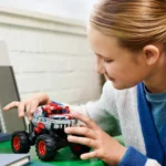 Set LEGO TECHNIC MONSTER JAM THUNDERROARUS PULL-BACK 42200 - prin Didactopia