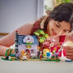 Set LEGO FRIENDS CASA APICULTORILOR SI GRADINA CU FLORI 42669 - prin Didactopia
