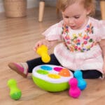 Spinny Pins - Popicele mobile - Potrivire, asociere și dexteritate