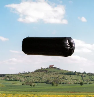 OZN - Zeppelin plutitor gigant - Balon solar - Latura de 3 metri