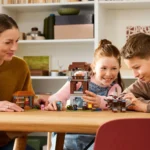 Set LEGO MINECRAFT AVANPOSTUL JEFUITORULUI SI DISTRUGATOR 21278 - prin Didactopia