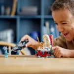 Set LEGO SUPER HEROES SALA TRONULUI REGELUI NAMOR 76213 - prin Didactopia