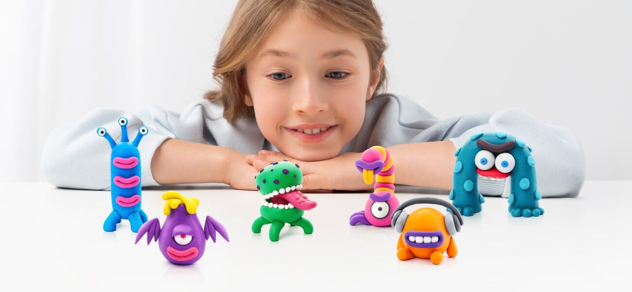Plastilină - Argilă specială de modelat - Aliens Extraterestrii - Hey Clay®- Set 15 cutii - Conectare la App