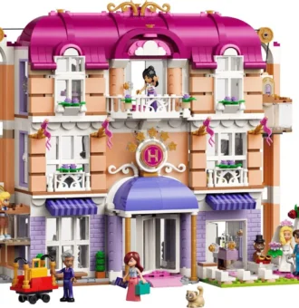 Set LEGO FRIENDS GRAND HOTEL DIN ORASUL HEARTLAKE 42704 - prin Didactopia
